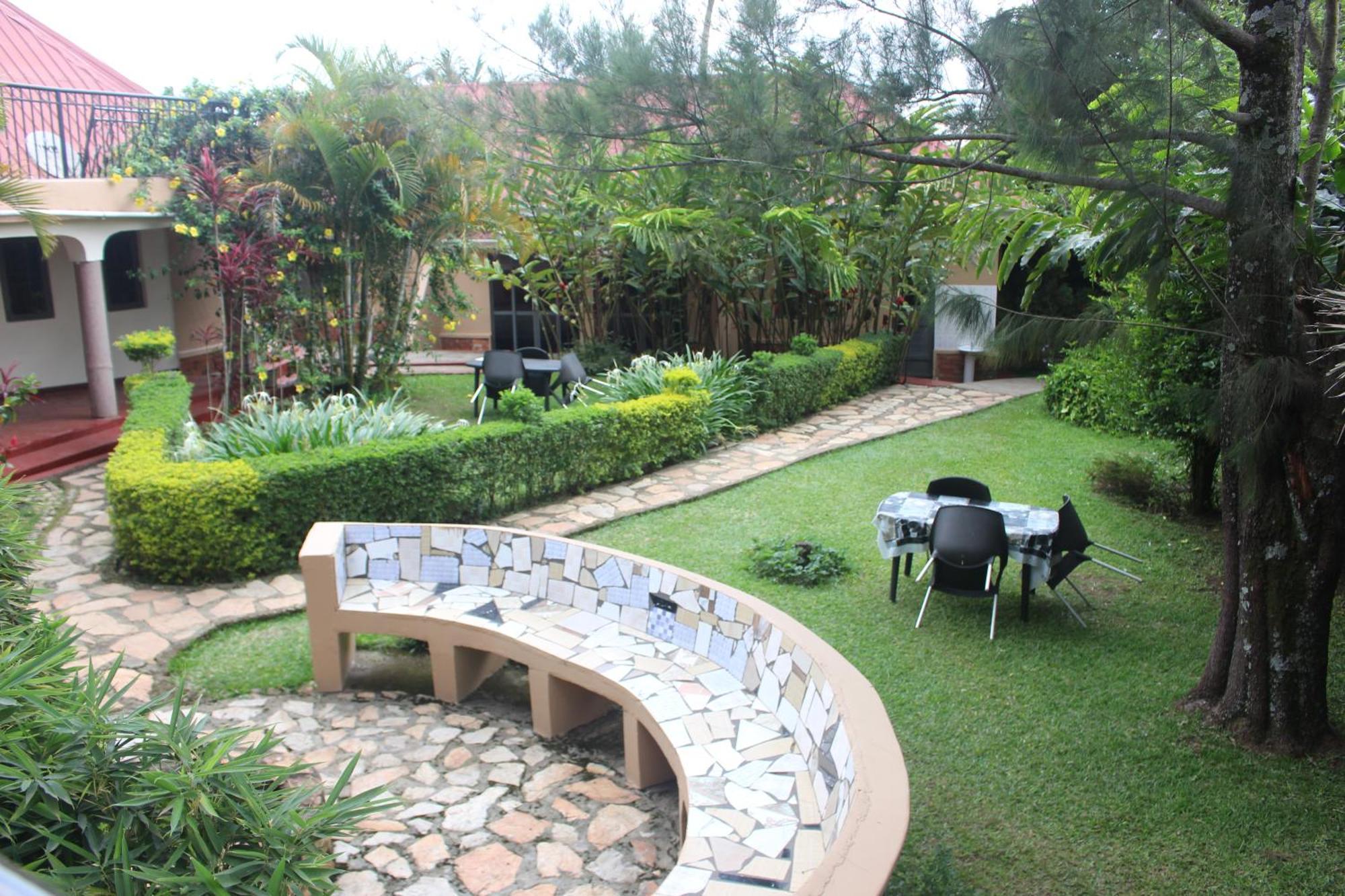 Montane Safaris Hotel Fort Portal Εξωτερικό φωτογραφία